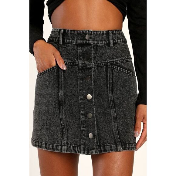 Lulus Dresses & Skirts - Lulus Real Babe Black High Waisted Button-up Denim Mini Skirt - Size L